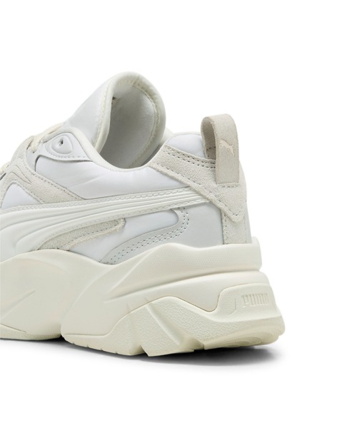 「PUMA」 ローカットスニーカー 22.0cm オフホワイト レディース_画像4