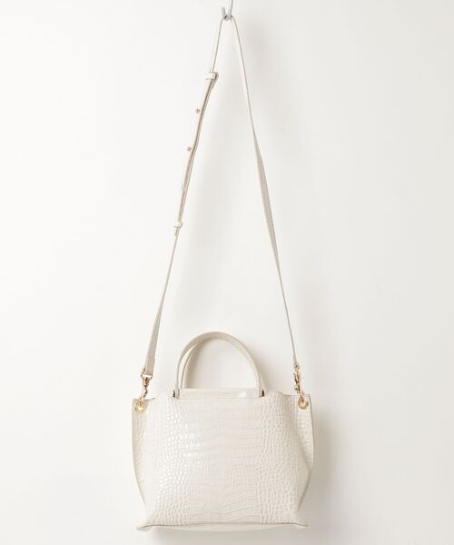 【美品】イアクッチ　ホワイト　レザー IACUCCI（イアクッチ） 2WAYバッグ - ホワイト レディース : ZOZOTOWN