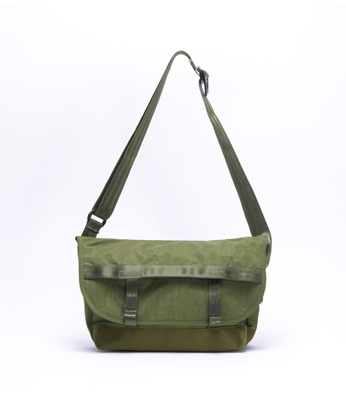【極美品】CHROME メッセンジャーバッグ カーキ クローム CHROME（クローム） ショルダーバッグ 「 」COURIER FLAP MSNGR 6L