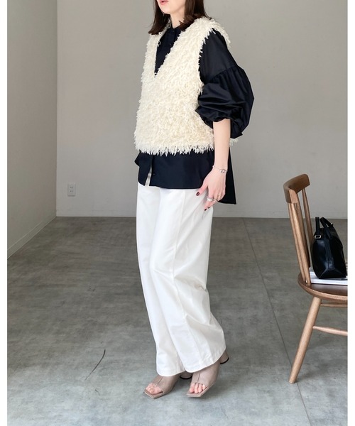 FENNEL バルーンスリーブ ホワイトシャツ バックボタン　ボリューム袖 She's Closet ブラウス シャツ スタンドカラー裾フレアバルーン