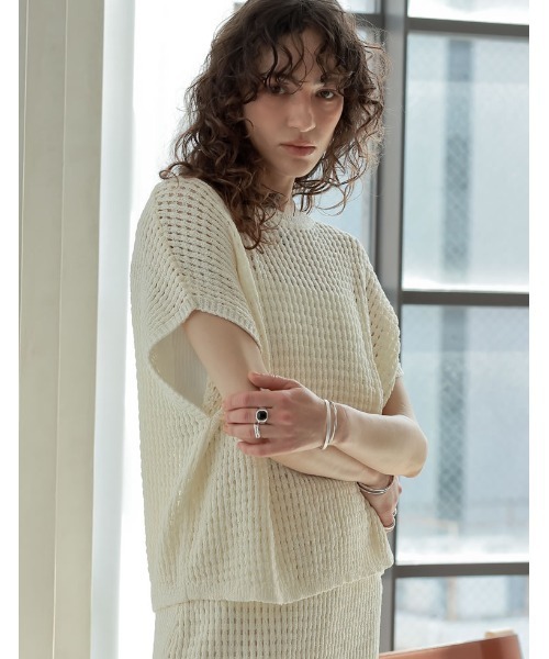 Beige. サイズ2はホワイトトップス Amazon.com | adidas Originals Women's ZX 22 Boost Sneaker