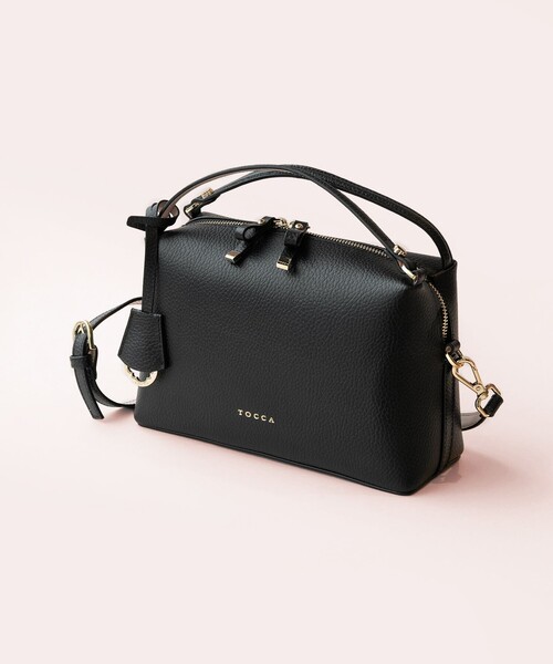 TOCCA ポシェットバッグ　ブラックショルダーバッグ TOCCA ショルダーバッグ バッグ RIBBON KNOT POCHETTE