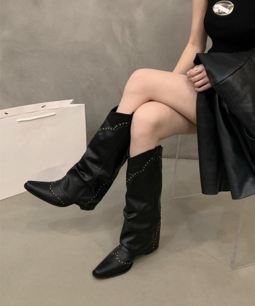 ウエスタンブーツ 黒と白 スタッズ