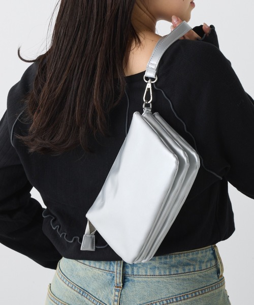 2025年春夏コレクション【GUUCI】男女共用可能 ショルダーバッグ UNIQLO U] The divine bag has finally arrived!? Should you
