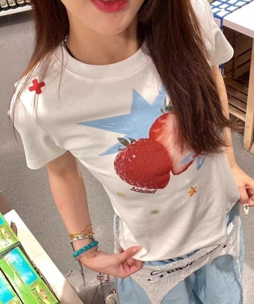 アトリエgg いちご柄パフスリーブTシャツ AsRiRe tシャツ 新柄追加/イチゴ柄プリントTシャツ レディース
