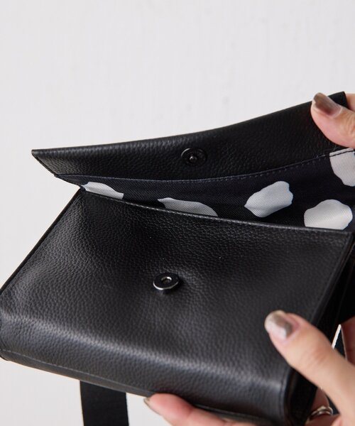 ear PAPILLONNER（イア パピヨネ） ショルダーバッグ バッグ