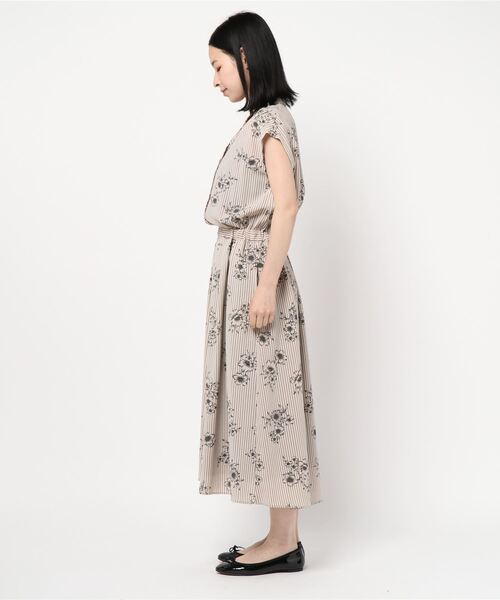 「IENA」 半袖ワンピース 36 ベージュ レディースの画像