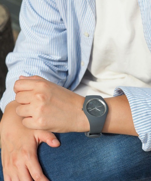 「ICE WATCH」 アナログ腕時計 FREE グレー レディース_画像9