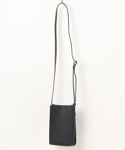 kissora 黒ショルダーバッグ kissora（キソラ） ショルダーバッグ バッグ 牛革 日本製 軽量