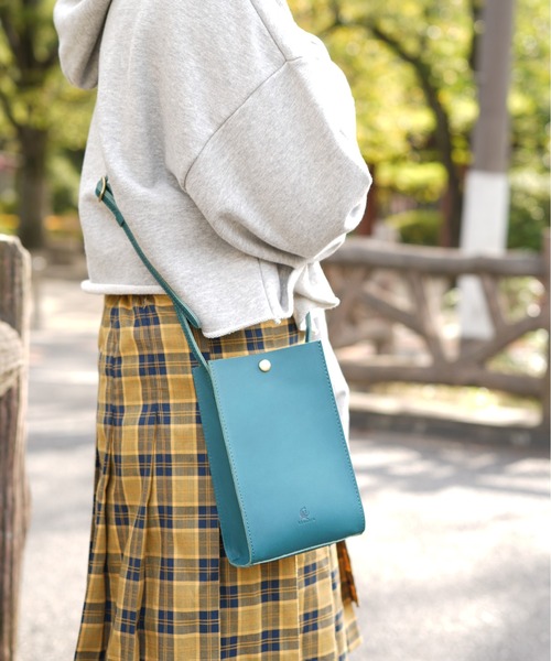 kissora（キソラ） ショルダーバッグ バッグ 牛革 日本製 軽量