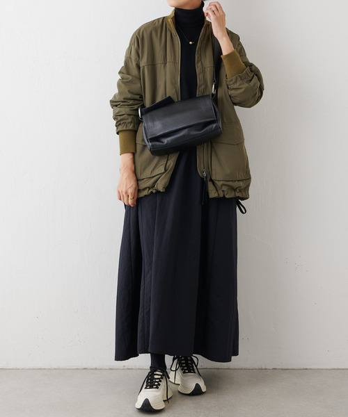 新品未使用•未開封品 BEARDSLEY レザーボディバッグ ブラック ビアズリー BEARDSLEY レザーボディバッグ （black
