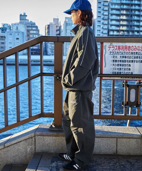 ffein ナイロンジャケット 「FFEIN(フェイン)」2WAYスタンド
