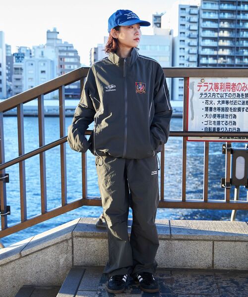 ffein ナイロンジャケット 「FFEIN(フェイン)」2WAYスタンド