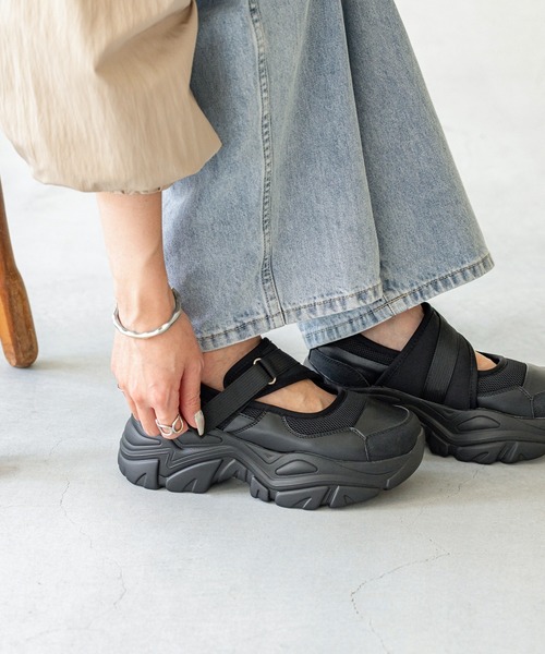 menue スニーカー ボリュームソール ベルクロストラップシューズ  