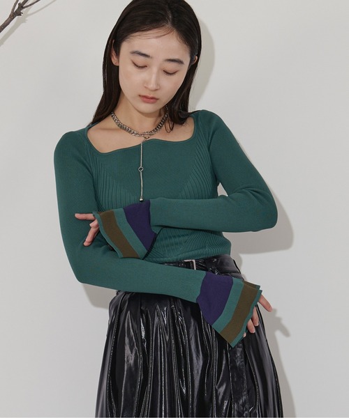 ニット セーター Wavy neck 配色ベルスリーブニット レディース