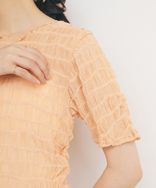 KBF（ケービーエフ） tシャツ シャーリングシアートップス レディース