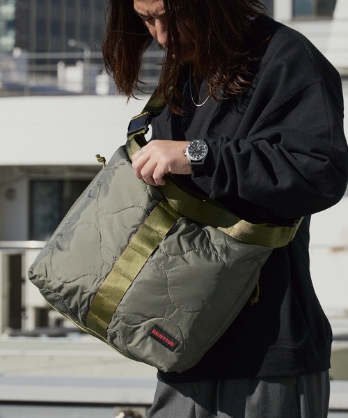 BRIEFING（ブリーフィング） ショルダーバッグ QUILTED JUMPER M