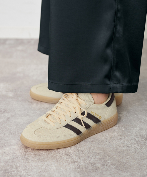 adidas（アディダス） スニーカー HANDBALL SPEZIAL W KK0932