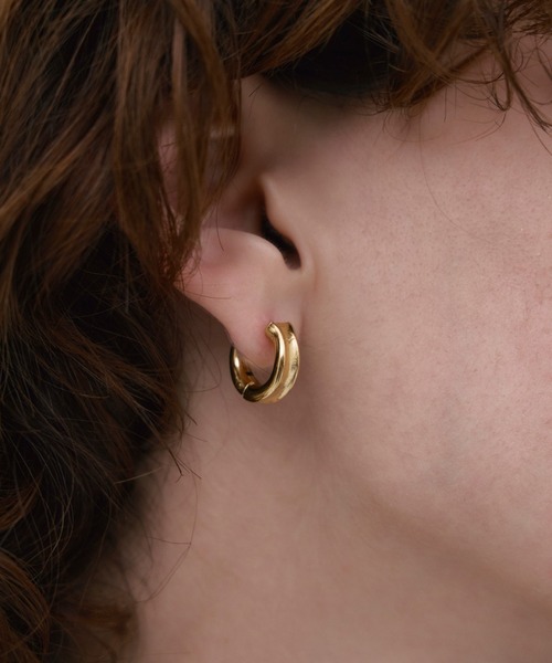 cui-cui（キュイキュイ） ピアス ゴールド 月甲 ピアス | K10YG