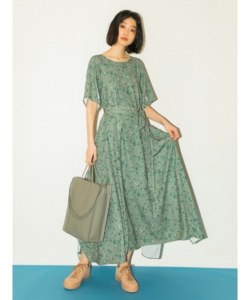 Web限定 ワンピース Emmi Atelier フラワーワンピース Zozotown Paypayモール店 通販 Paypayモール 新作モデル Clinilab Net