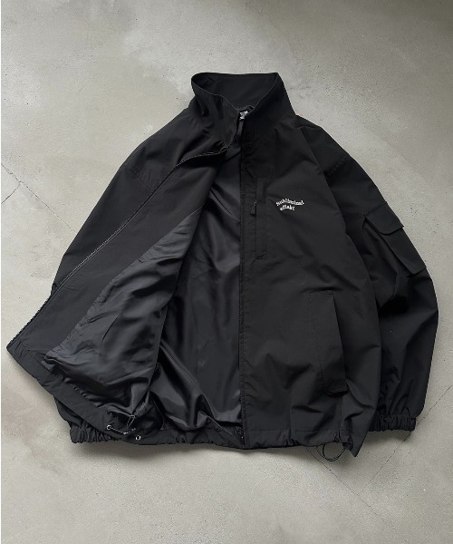 Adoon plain ブルゾン アウター STAND NECK WAVE LOGO BLOUSON
