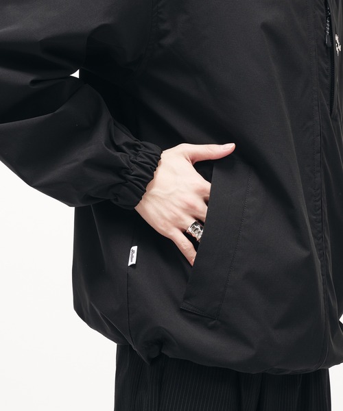 Adoon plain ブルゾン アウター STAND NECK WAVE LOGO BLOUSON