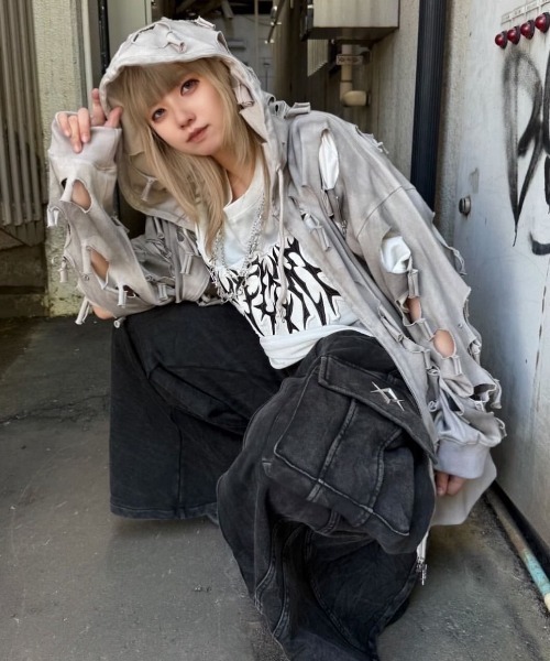REFLEM/レフレム』チェーン付き顔料加工Tシャツ/ハーフスリーブ