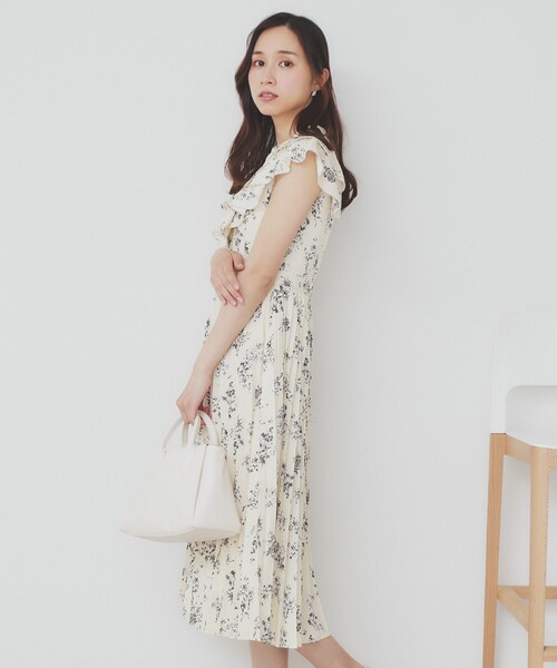 大幅にお値下げ　美人百花ワンピ　プロポーション花柄　Sサイズ？ index ワンピース 「美人百花掲載」フリルプリーツ花柄