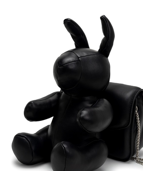 ショルダーバッグ DOLLS” Rabbit Attached Chain MIni Bag メンズの画像