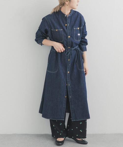 Lee  styling/ ガウンワンピース Lee・Wrangler 2023AW 別注アイテム 秋のおすすめコーデ – URBAN