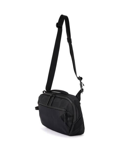 Aer Sling Bag ブラックXPac 美品　価格交渉歓迎！ Day Sling 4 X-Pac – Aer