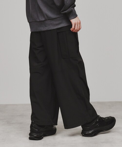 新品❣️ TAKEO KIKUCHI タケオキクチ カーゴパンツ　ブラック M tk.TAKEO KIKUCHI カーゴパンツ ナイロンワイドカーゴパンツ