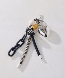 ear papillonner チャーム　❤️大人気完売商品❤️早いもの勝ち！ ear PAPILLONNER チャーム 「インフルエンサーuchida企画