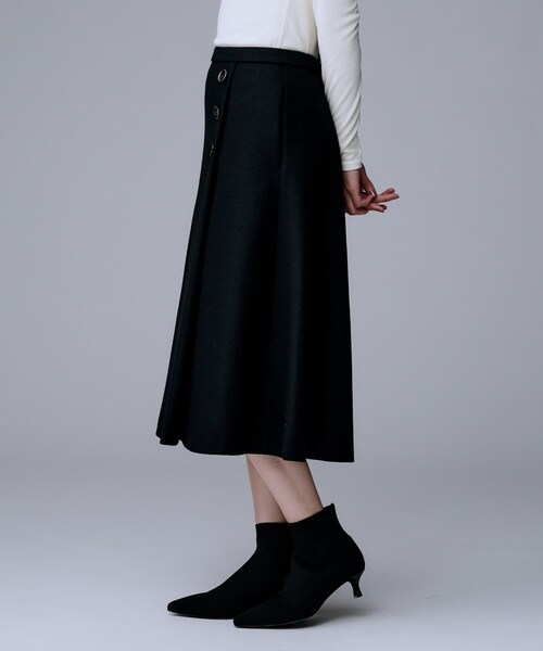 新品 アンタイトルウールフレアースカート UNTITLED UNTITLED（アンタイトル） スカート 「ウール100%/後ろウエストゴム