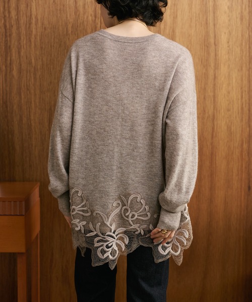 新品 レース刺繍ニットプルオーバー CELFORD（セルフォード）の「レース刺繍ニットプルオーバー（ニット