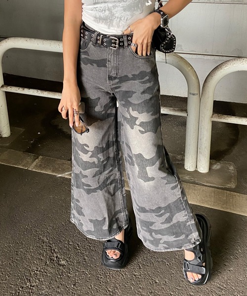 non-hedge（ノンヘッジ） パンツ スターベルト付迷彩柄ワイドパンツ