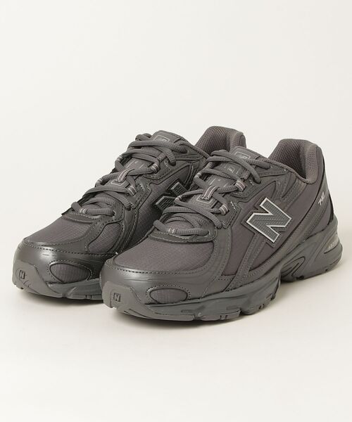 「New Balance」 ローカットスニーカー 27 グレー メンズの画像