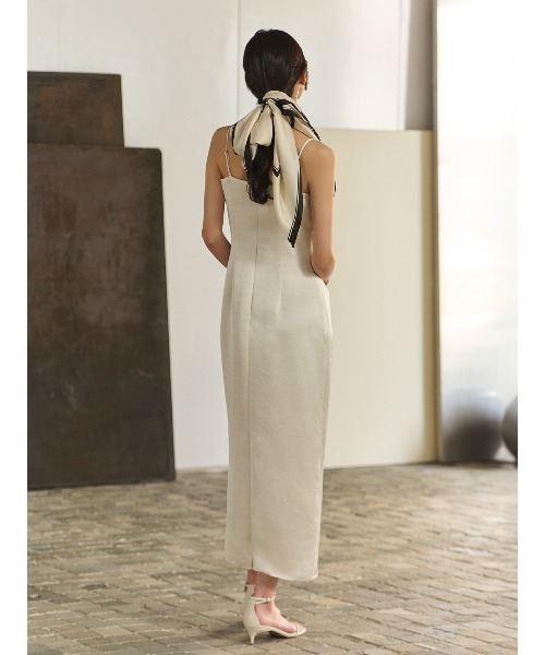anuans（アニュアンス） ワンピース カップインサテンキャミワンピース