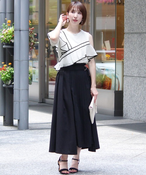 &ellecy フリル付きブラッククロップドシャツ クロップドレギュラーカラーシャツ／cropped regular collar