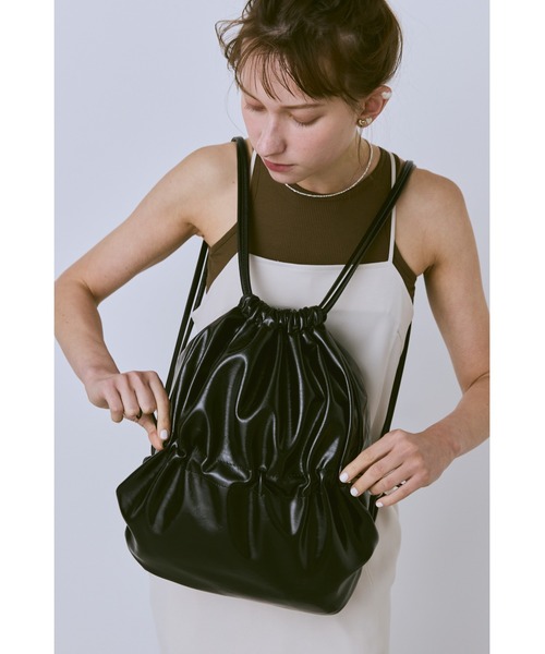 un/neu デイバック リュック ドロストメタリックナップサック
