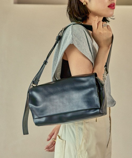 LEPSIM（レプシィム） ショルダーバッグ バッグ 「500mlペットボトルも