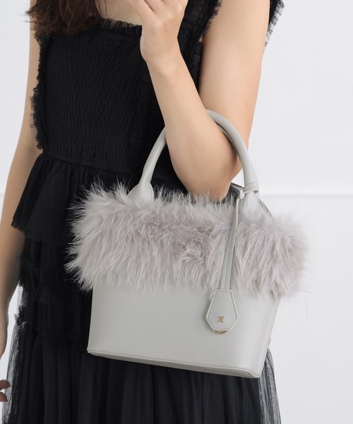 極美品✨ATAO 2WAY かごバッグ ショルダーバッグ ラビットファー付き 極美品✨ATAO 2WAY かごバッグ ショルダーバッグ ラビットファー付き