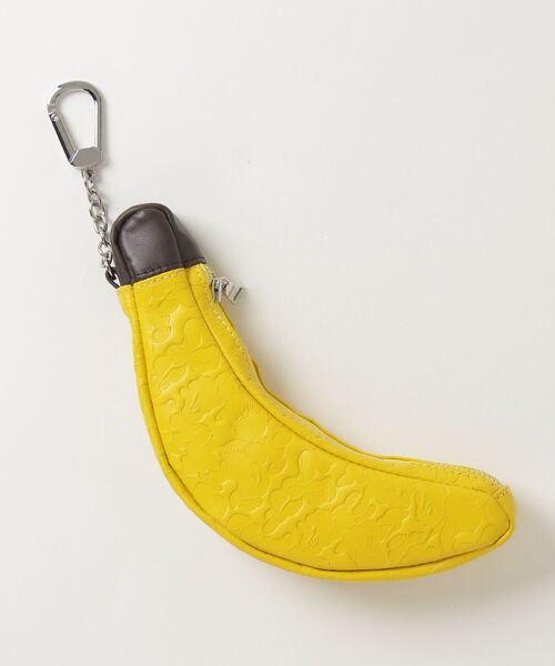 A BATHING APE（アベイシングエイプ） ポーチ SOLID CAMO BANANA MINI