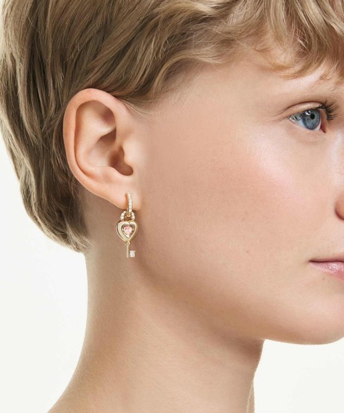 SWAROVSKI ピアス VALENTINO（ヴァレンティノ） Vlog Signature swarovski earrings