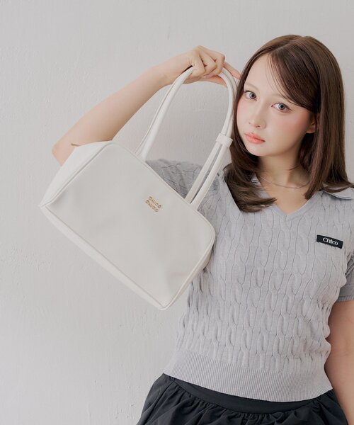 Chico（チコ） ボストンバッグ ロゴプレート付き横長ボストンバッグ
