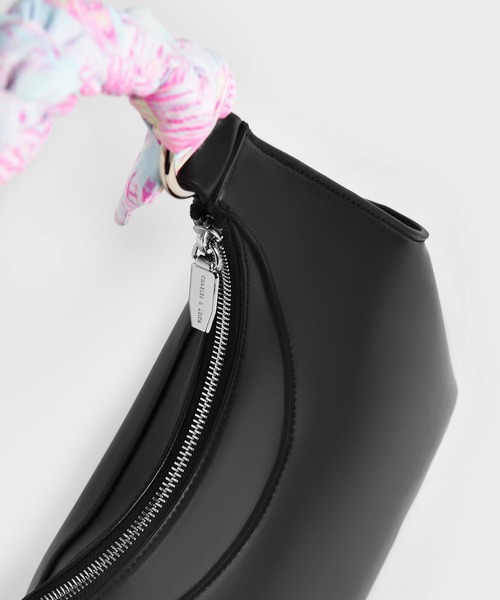 CHARLES ＆ KEITH ショルダーバッグ バッグ ユラニ スカーフ