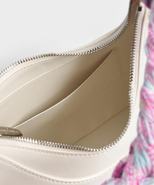 CHARLES&KEITH ユラニ　スカーフラップホーボーバッグ CHARLES ＆ KEITH ショルダーバッグ バッグ ユラニ スカーフ