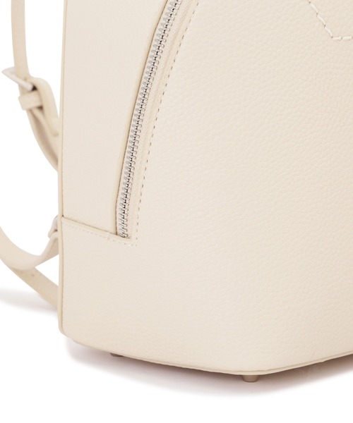 新品タグ付き！ジルバイジルスチュアート　ビジューバックルバックパック JILL by JILL STUART｜ビジューバックルバックパック | Rakuten
