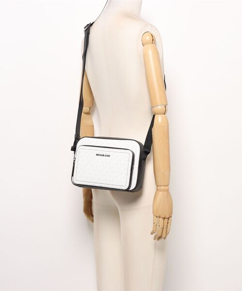 新品 マイケルコース MICHAEL KORS ショルダーバッグ EW CROSSBODY MICHAEL KORS（マイケルコース） ショルダーバッグ COOPER EW CAMERA