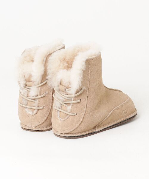 超美品　UGG ベージュ キッズブーツ ボタン付き UGG Australia（アグオーストラリア） 「UGG」 「KIDS」ショートブーツ